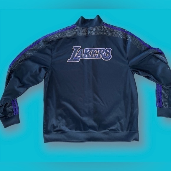 VINTAGE Adidas Limited Edition Carbon Fiber Los Angeles Lakers track jacket - Picture 5 of 9